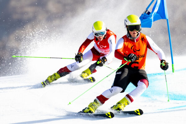 YANQING,CHINA,10.MAR.22 - PARALYMPICS, ALPINE SKIING - Paralympic Winter Games Beijing 2022, giant slalom, men. Image shows Johannes Aigner and guide Matteo Fleischmann (AUT). Photo: GEPA pictures/ Matic Klansek